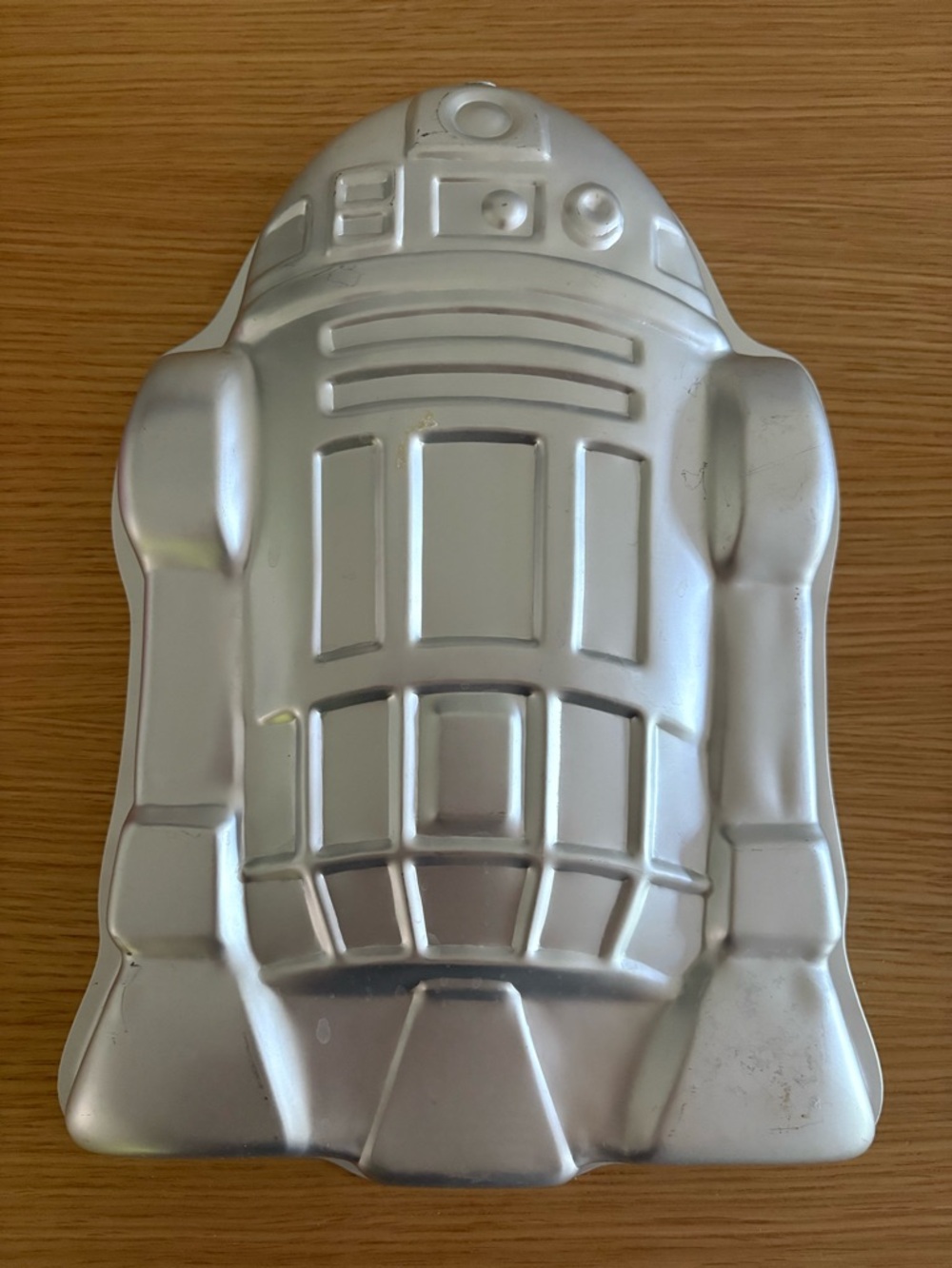 Vintage Wilton Star Wars R2-D2 Cake Pan, 1980